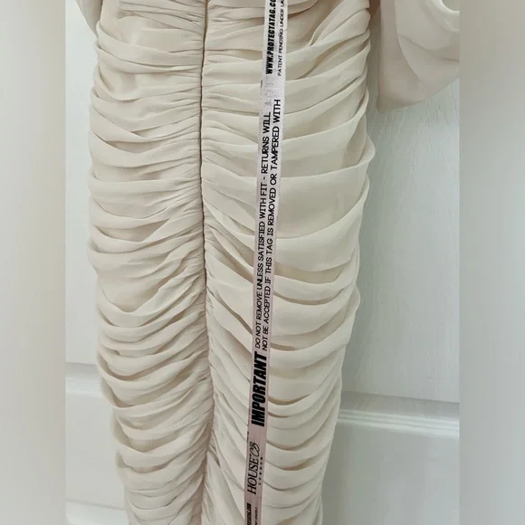 House of CB Cream Off-Shoulder Dress - Picture 5 of 7